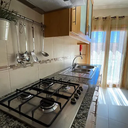 Beira-mar, Casinha Sub-vila Apartamento Nazaré