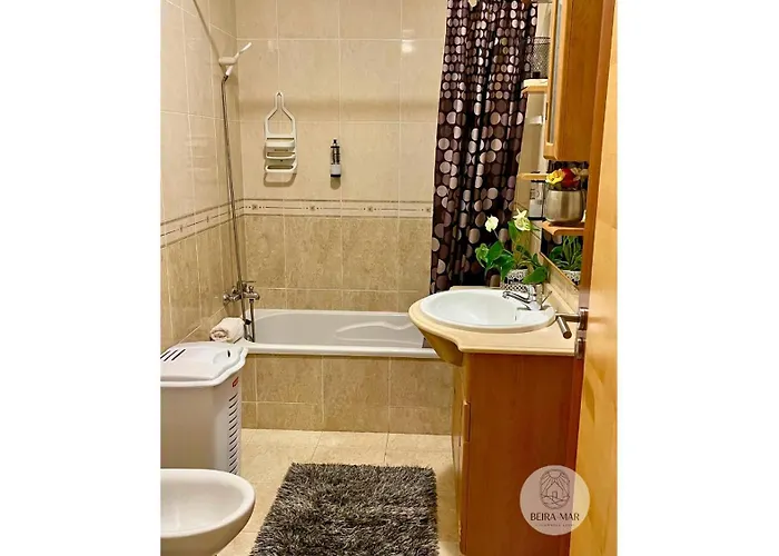 Casinha Sub-vila Grupo Beira-mar * Назаре